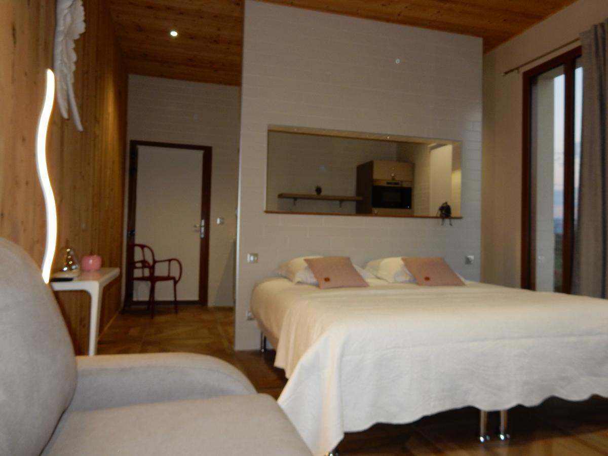 What Else Hotel Saint-Vulbas Exterior foto